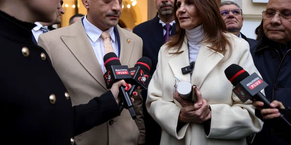Anca Alexandrescu si George Simion depunere candidatura  Foto Inquam Photos  Octav Ganea (2) jpg