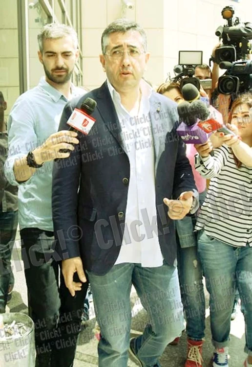 
    Antonia şi Vincenzo se luptă în instanţă pentru Maya  