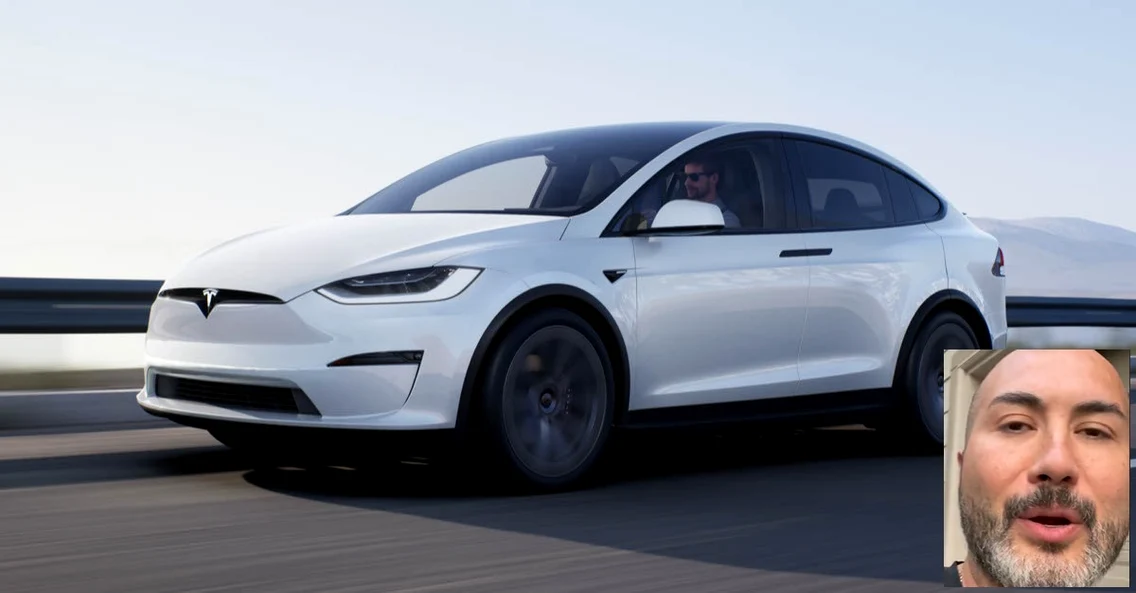Mario Zelaya(medalion) deține un autoturism Tesla, pentru care a plătit 140.000 de dolari