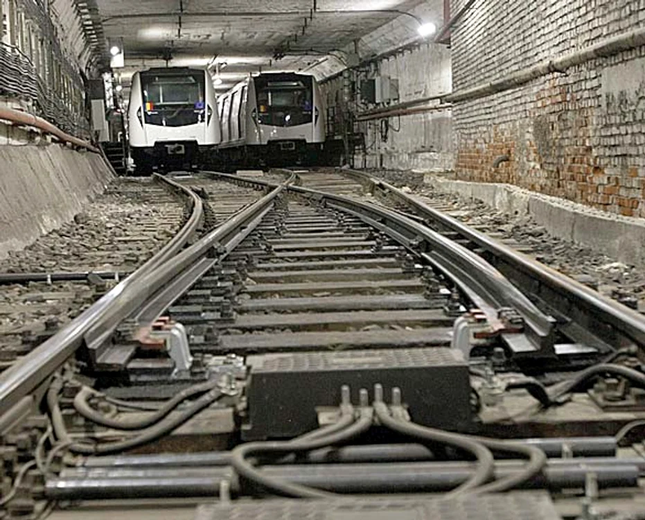 
    Metroul bucureştean are 16 trenuri noi pe magistrala a doua Pipera - BerceniFoto: Roberto Sălceanu  