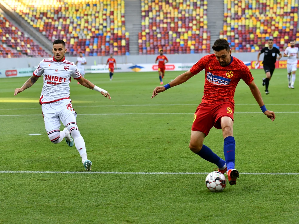 
    Adrian Petre a marcat prin acest șut singurul gol al meciului cu DinamoFOTO: Sportpictures.eu  