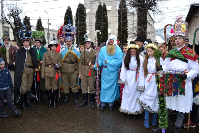 Viflaimul pe străzile din Vişeu de Sus. FOTO: Centrul Cultural Vişeu de Sus