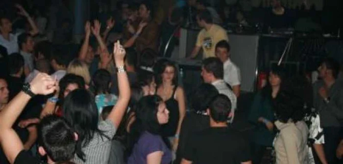 Muzica petrecăreţilor deranjează în zonele locuite