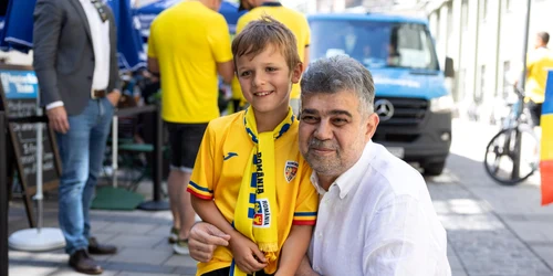 Premierul Marcel Ciolacu alături de suporterii tricolori înaintea meciului România - Ucraina, de la Euro 2024, la Munchen Foto: Facebook