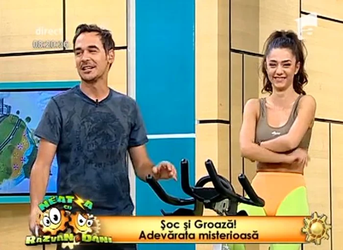 Tânăra cu care a fost surprins Dani Oţil este colega lui