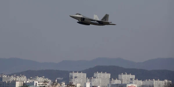 f-22 siria