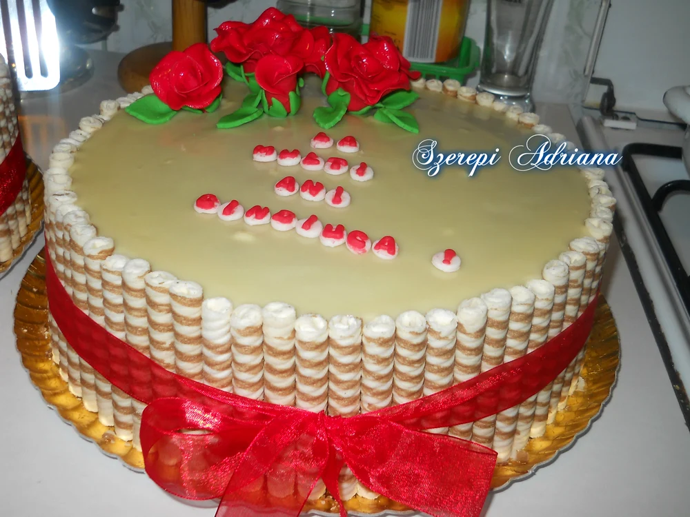 
    Tort de ciocolată  