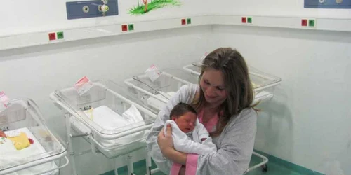 Simona Amânar alături de Ştefania Teodora