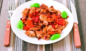 friptura de pui cu legume si ierburi aromate jpeg