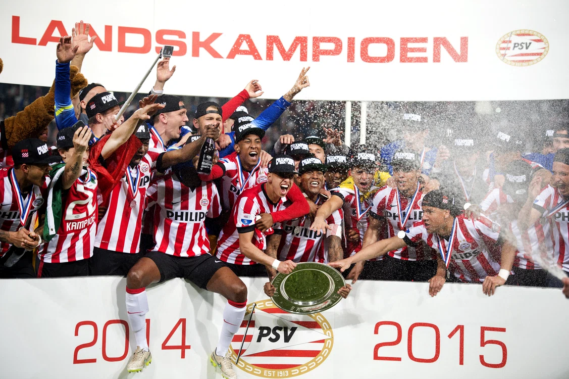 Fotbaliștii de la PSV au câștigat titlul în Olanda