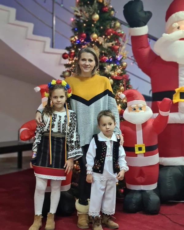 mirela vaida si familia