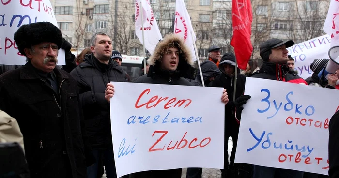 Protest in fata Procuraturii Generale. FOTO Dumitru Goncear