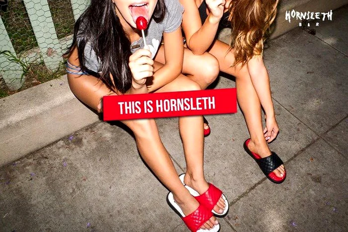 
    Un job este plătit cu peste 2.500 de euro și tot ce trebuie să faci este să te uiți la filme pornoFoto Facebook  