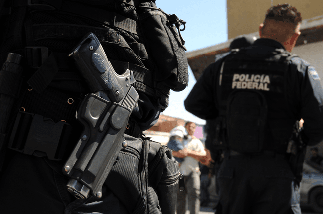 Mexic: Fostul procuror general, judecat în cazul dispariției forțate și torturării a 43 de studenți