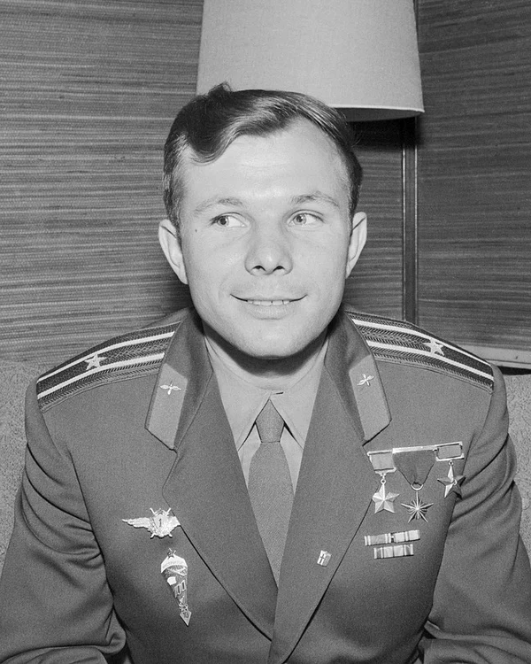 Iuri Gagarin a murit la doar 34 de ani, dar a rămas un simbol etern al cuceririi spațiului cosmic de către om
