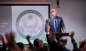 Christopher Landau 2jpg jpg