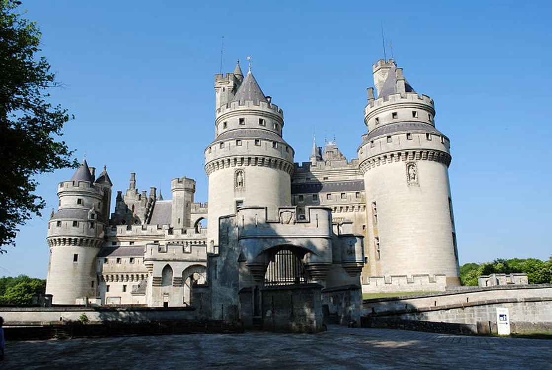 Castelul Pierrefonds,  Picardia (sec. XIV-XVI)
