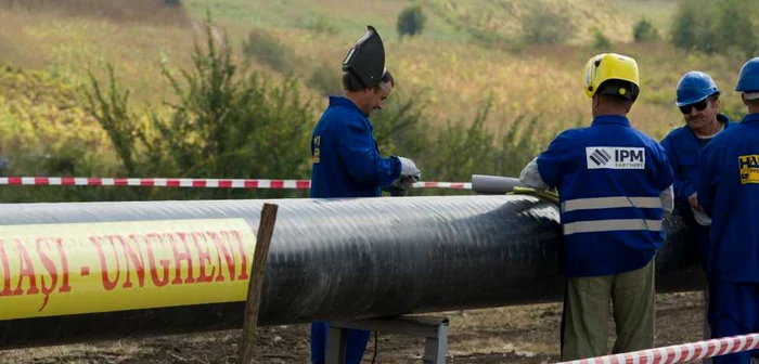 Lucrările de construcţie a gazoductului Iaşi-Ungheni au fost inaugurate astăzi FOTO: Dumitru Goncear