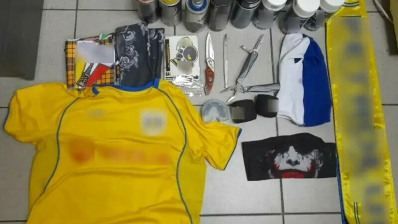 Obiectele găsite de polițiștii eleni / Foto: Protothema.gr