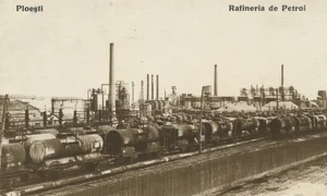 Ploiești. Rafinăria de petrol, în perioada interbelică (© iMAGO Romaniae)