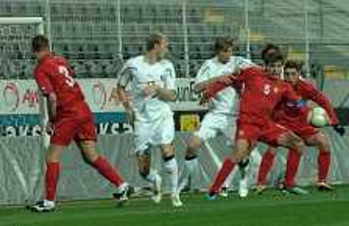 Jucătorii celor două echipe nu au reușit să marcheze nici măcar un gol