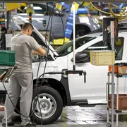 Uzina Dacia foto Renault Romania (22) jpg