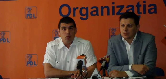 Deputaţii Răzvan Mustea şi Alin Trăculescu