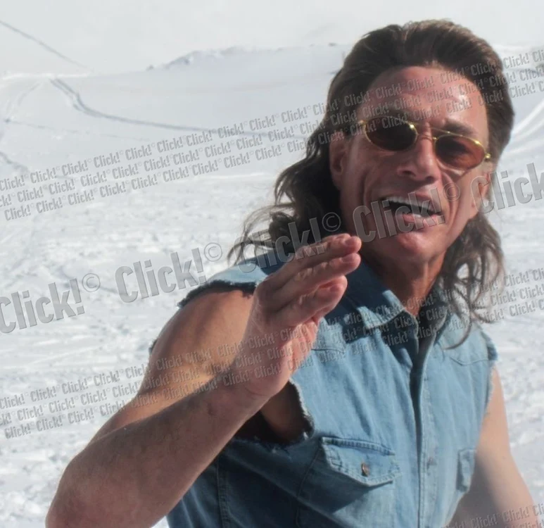 
    Van Damme  