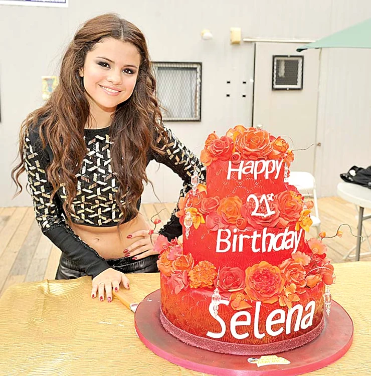2013 Selena Gomez  (22 de ani) 