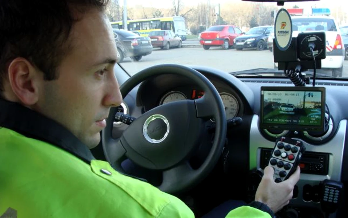 
    Echipaje ale Poliției dotate cu radare vor împânzi de astăzi drumurile naționale    
