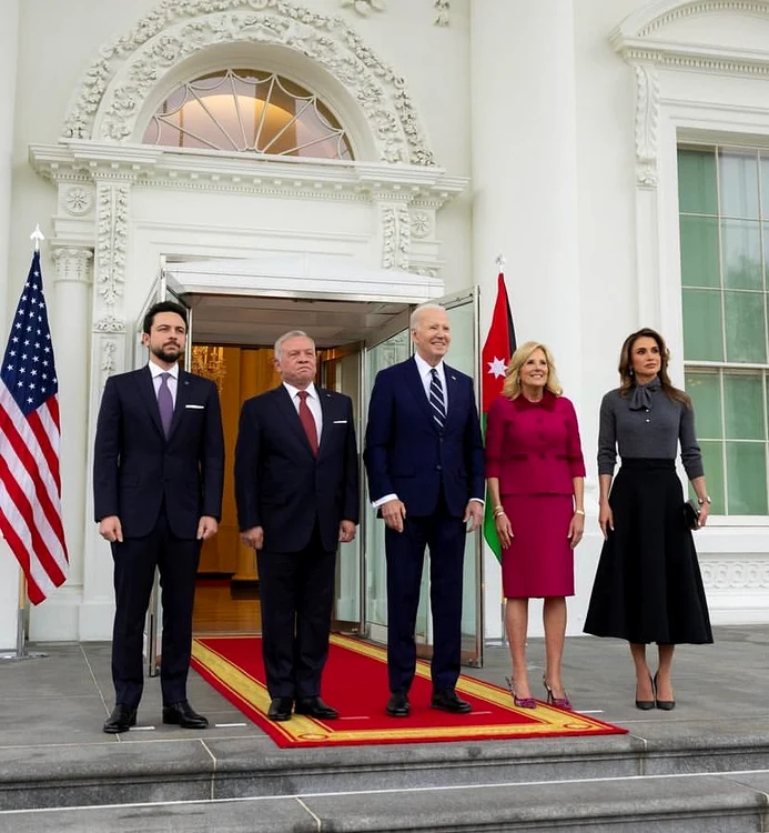 Regina Rania, Regele Abdullah si Printul Hussein al Iordaniei la Casa Alba cu Joe Biden si Jill Biden   Casa Regala hasemita jpg