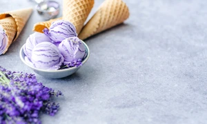 Inghetata lavanda  Sursa foto shutterstock 2331125951 jpg