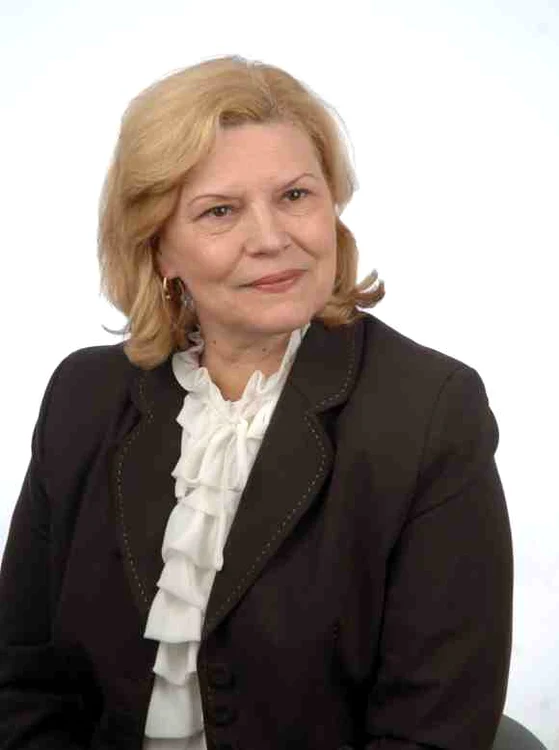 
    Soprana era mama jurnalistului Vlad EnăchescuFoto: Arhiva personală  