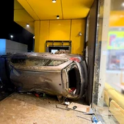 accident in apropierea parcarii unui centru comercial din Floresti foto facebook stiri de floresti jpg