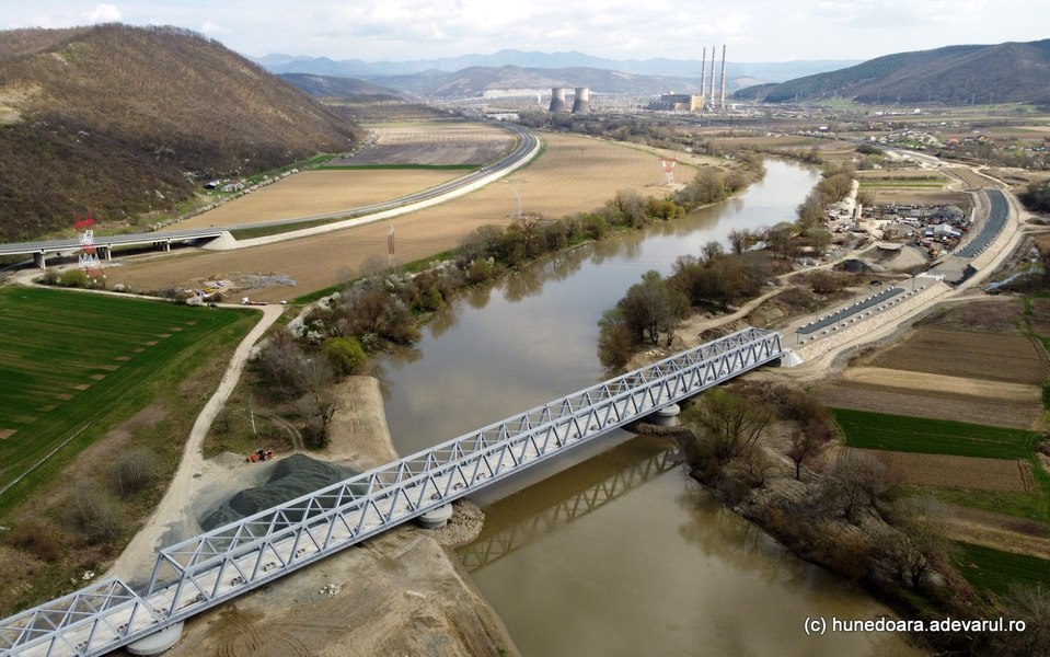 Loc din vestul României transformat complet într-un deceniu, după mari investiții în infrastructură VIDEO