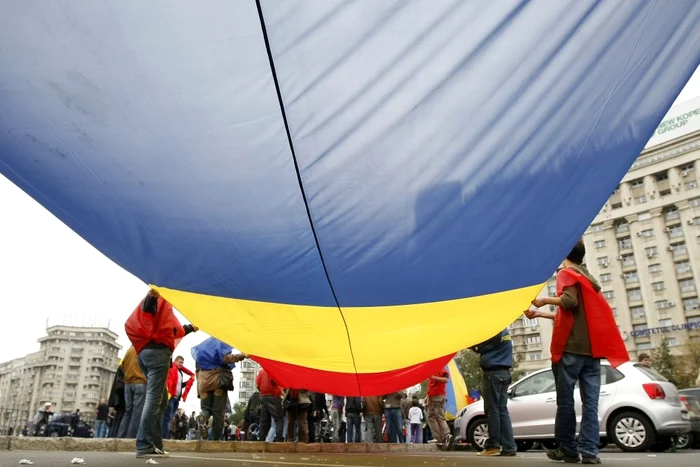 La marşul pentru unirea Basarabiei cu România au participat peste 1.500 persoane. Foto: Eduard Enea