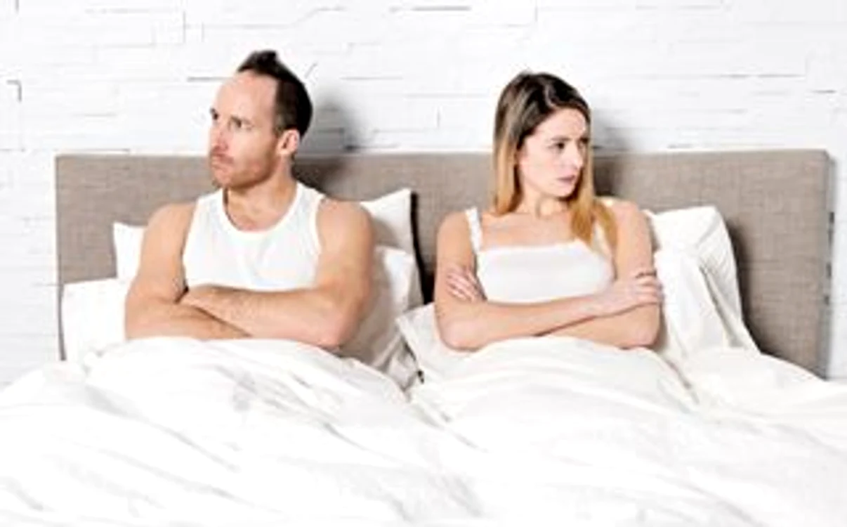 
    Există foarte multe relaţii de cuplu în care partenerii nu se mai iubesc, dar totuşi rămân împreunăfoto: shutterstock  