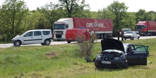 O singură persoană a fost rănită în urma accidentului (foto arhivă)
