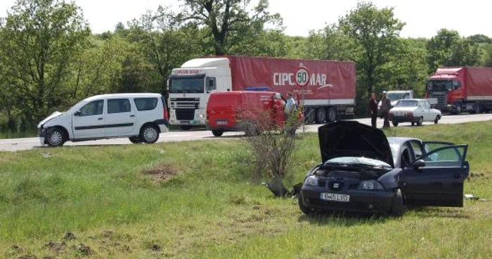 O singură persoană a fost rănită în urma accidentului (foto arhivă)