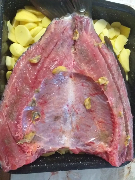 Aşa arată peştele desfăcut ca o carte