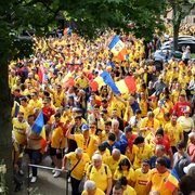 suporteri romania (2) jpg