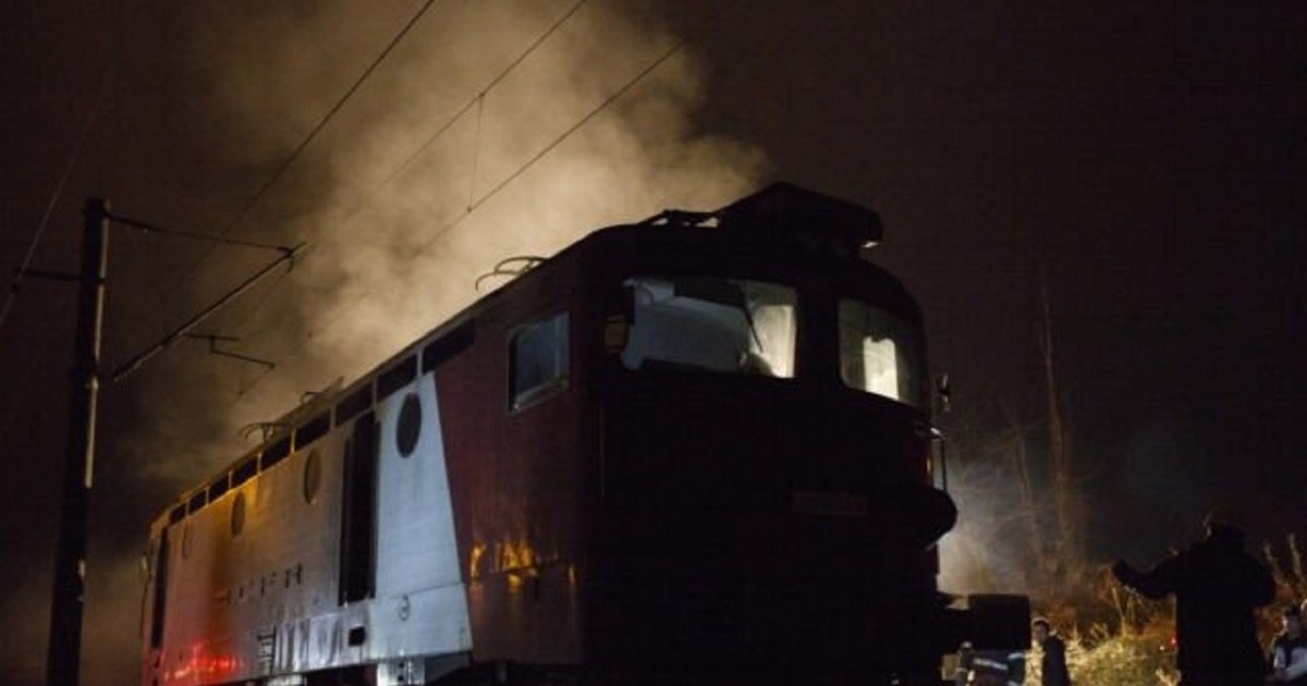 Incendiu la o locomotivă de tren de marfă încărcat cu 800 de tone de cereale Incendiu la o locomotivă de tren de marfă încărcat cu 800 de tone de cereale