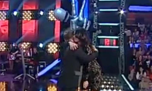 Pavel Bartoş şi Nicoleta Luciu, la Vocea României (captură Pro TV) jpeg