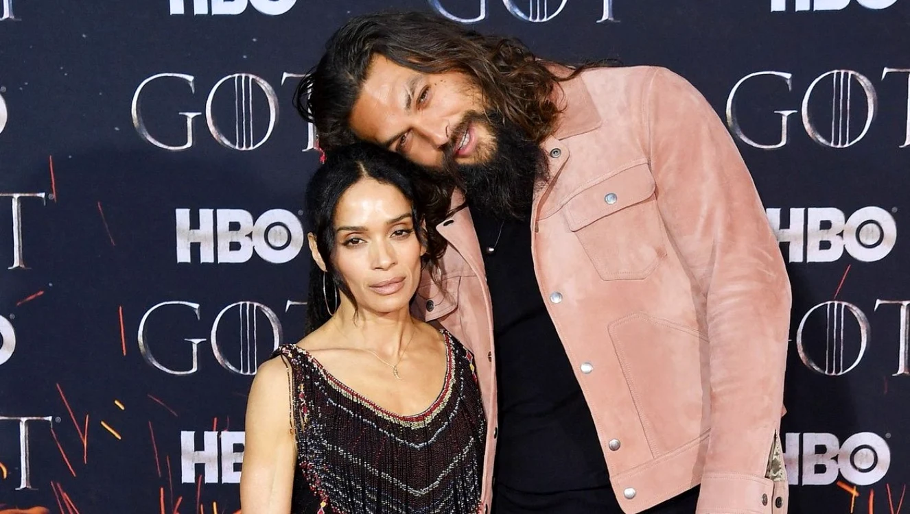 Jason Momoa şi soţia sa, de care urmează să se despartă FOTO Arhivă