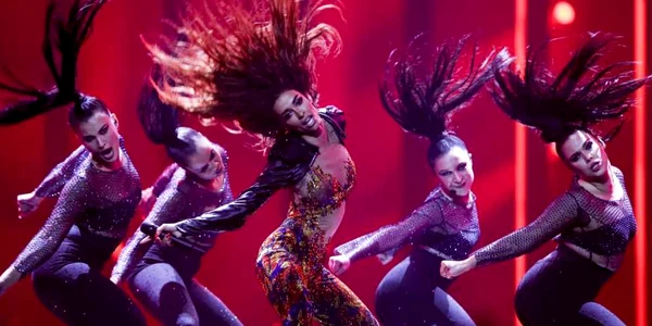 Eleni Foureira reprezentând Cipru cu piesa Fuego participă la prima semifinala a Eurovision 2018 (ESC) pe Altice Arena din Lisabona Portugalia FOTO EPA-EFE / Jose Sena Goulao
