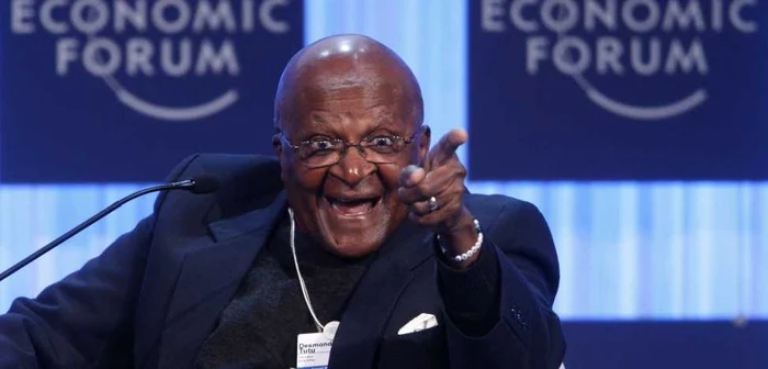 Desmond Tutu a condamnat politica lui Blair şi Bush FOTO Reuters