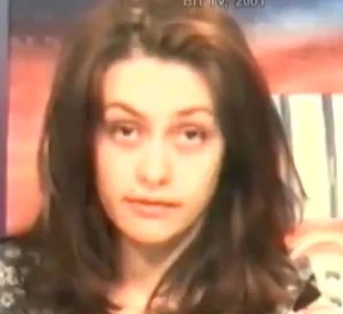 
    Aşa arăta Simona Gherghe la debutul în televiziuneFoto: captură Antena 1  