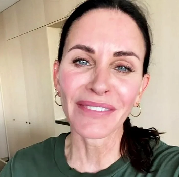 Courteney Cox, 56 de ani și-a surprins fanii cu o poză total neobișnuităfoto: Instagram
