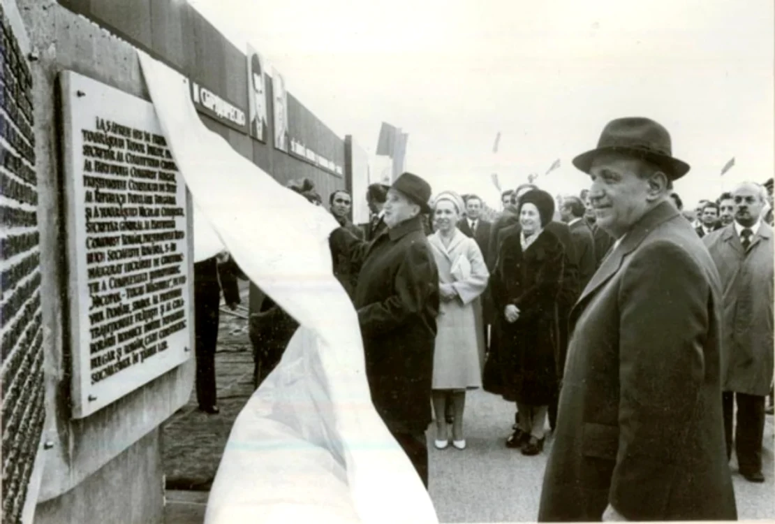 Ceaușescu.
