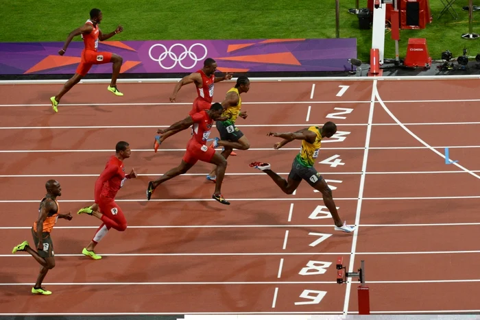 Mediafax | Usain Bolt trece primul linia de sosire în proba de 100 de metri la JO de la Londra